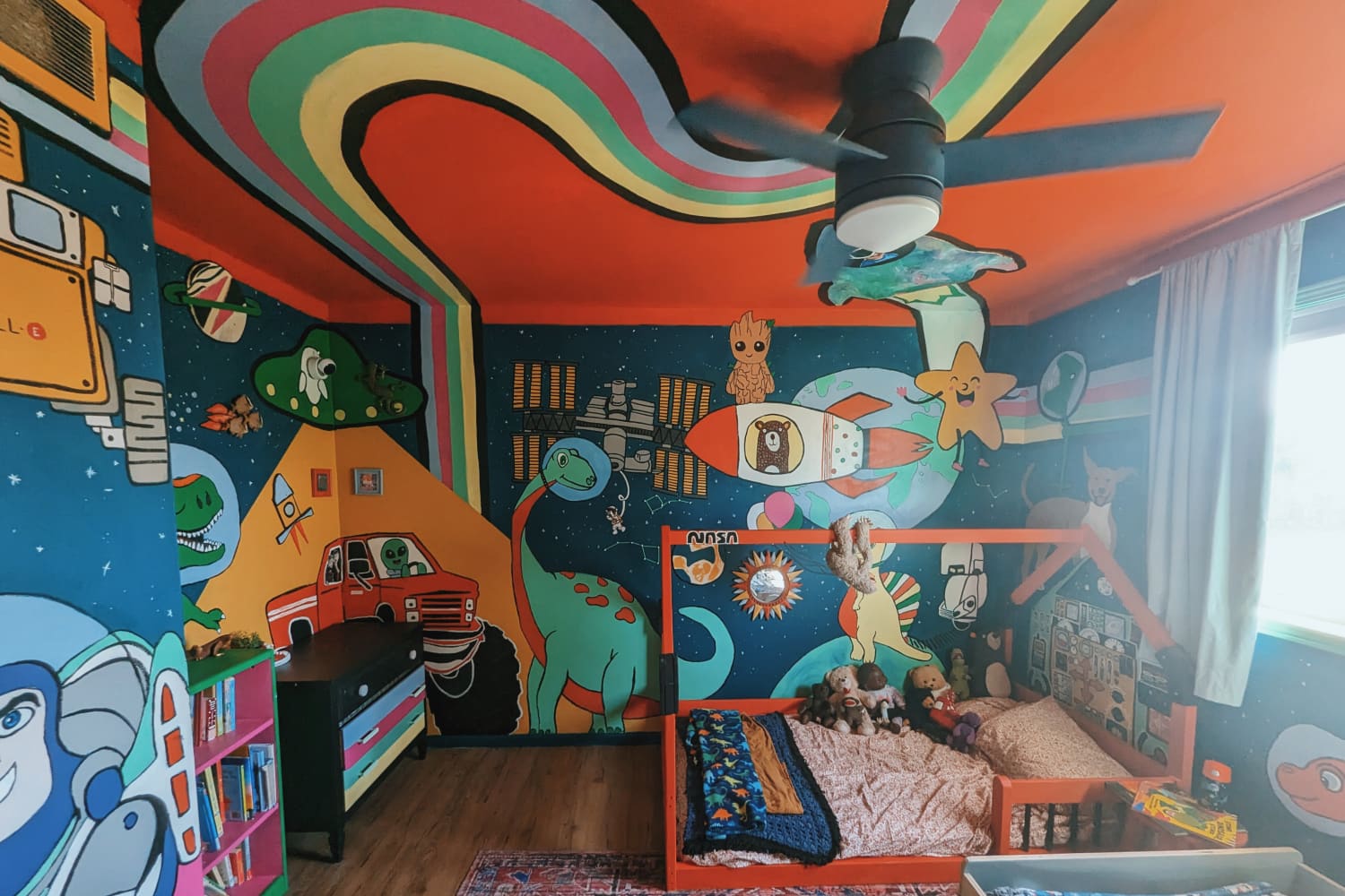 Amazing Hand-Painted Kids' Room Wall Art Ideas | Cubby